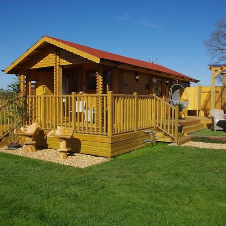 Balmoral Studio Lodge Элсмир Экстерьер фото