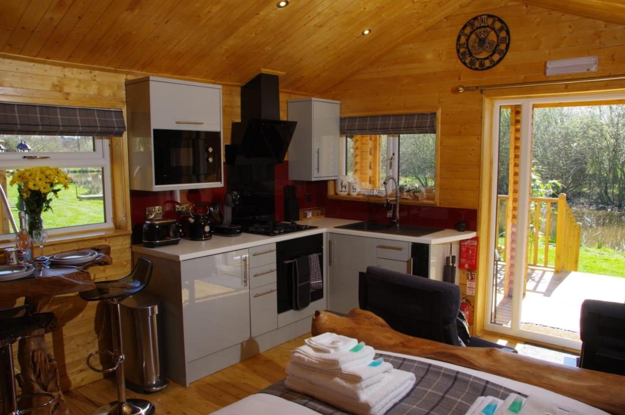 Balmoral Studio Lodge Элсмир Экстерьер фото